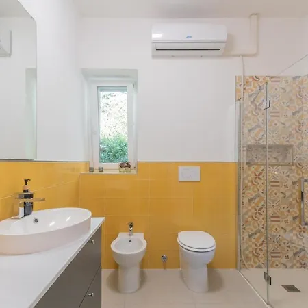 Apartment Casa Minu Faggeto Lario